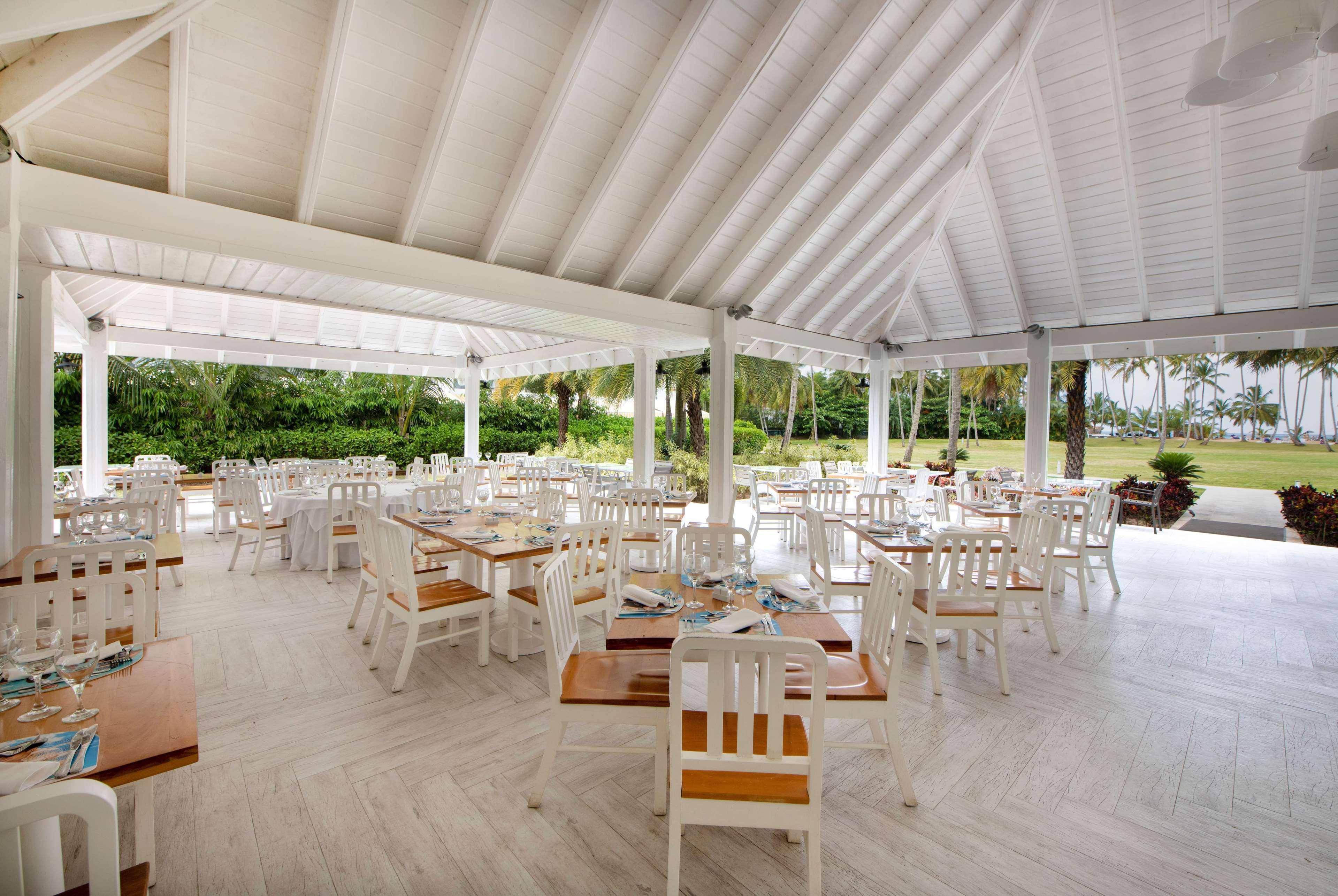 Viva V Samana By Wyndham, A Trademark Adults All Inclusive Las Terrenas Exterior photo The interior of the restaurant