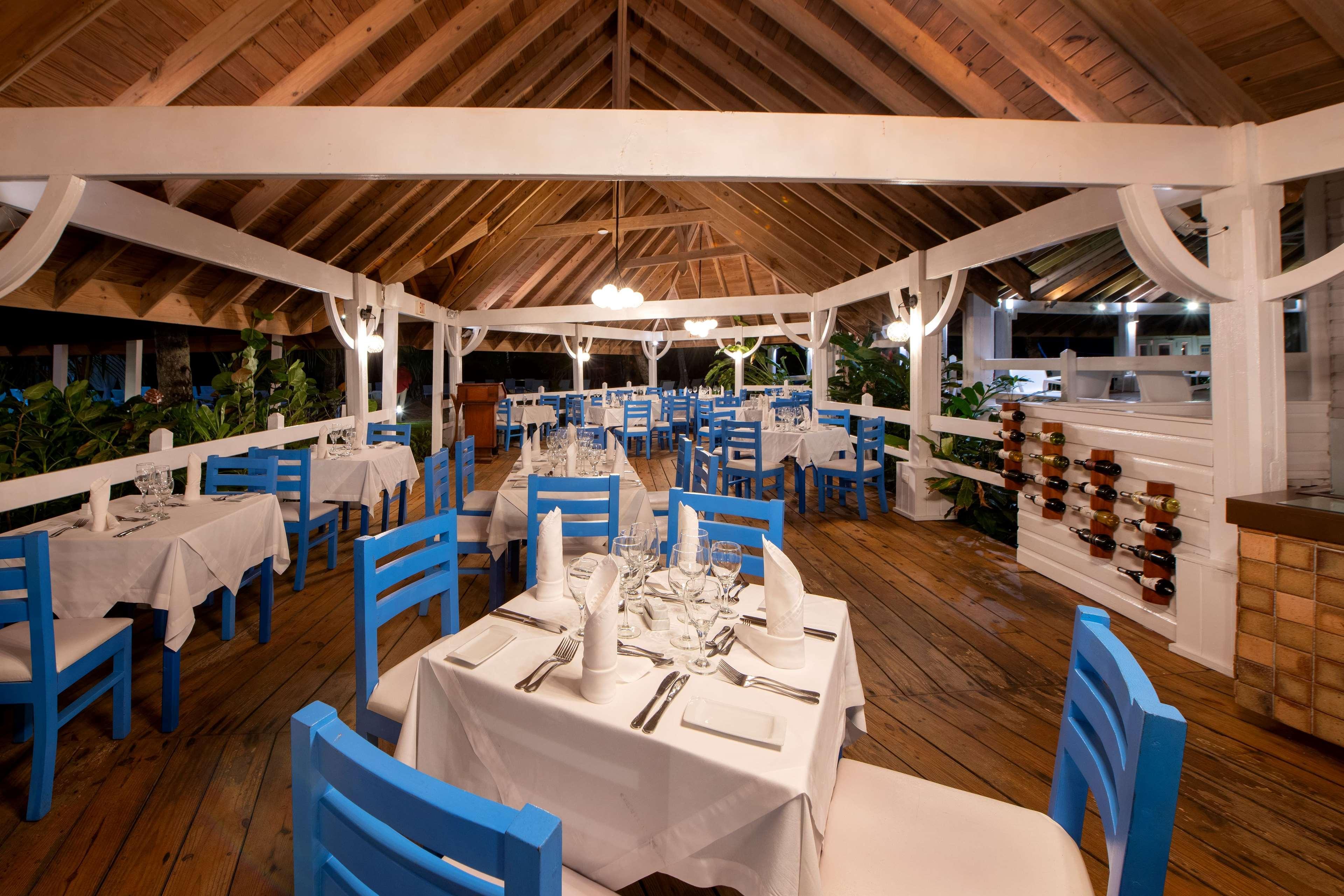 Viva V Samana By Wyndham, A Trademark Adults All Inclusive Las Terrenas Exterior photo Restaurant at Sandals Halcyon Beach