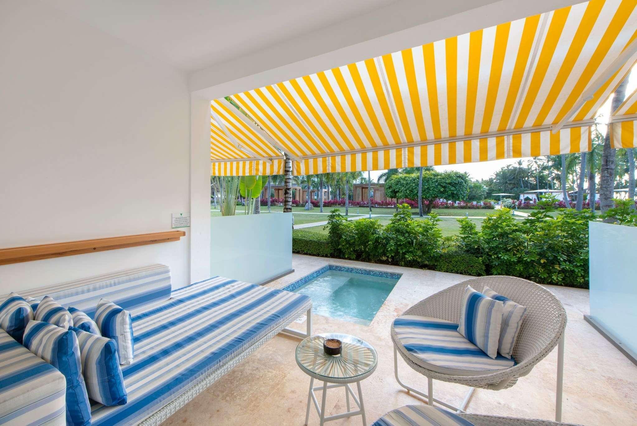 Viva V Samana By Wyndham, A Trademark Adults All Inclusive Las Terrenas Exterior photo A pool at the Eden Roc Cap Cana