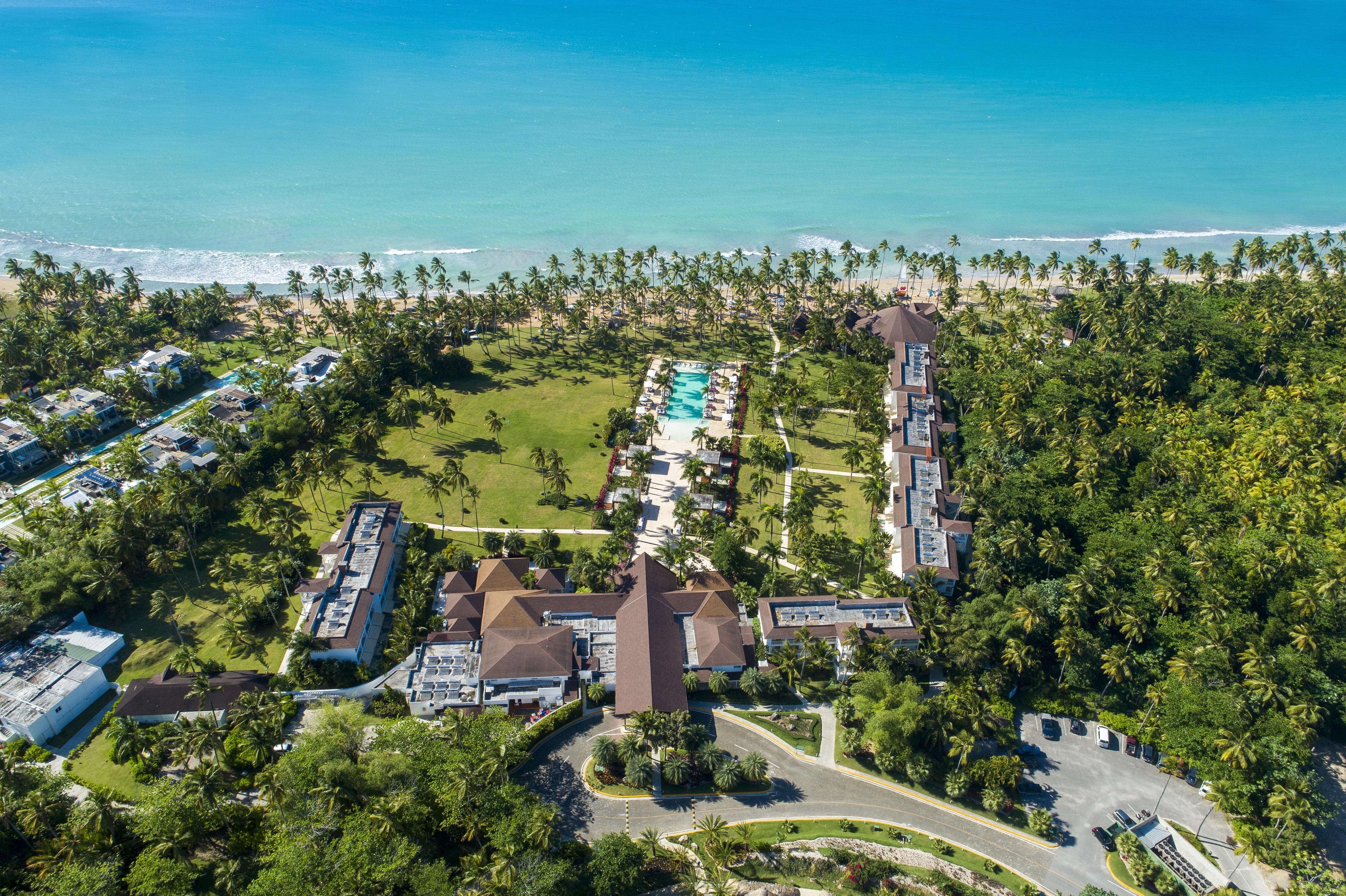 Viva V Samana By Wyndham, A Trademark Adults All Inclusive Las Terrenas Exterior photo Aerial view of the resort